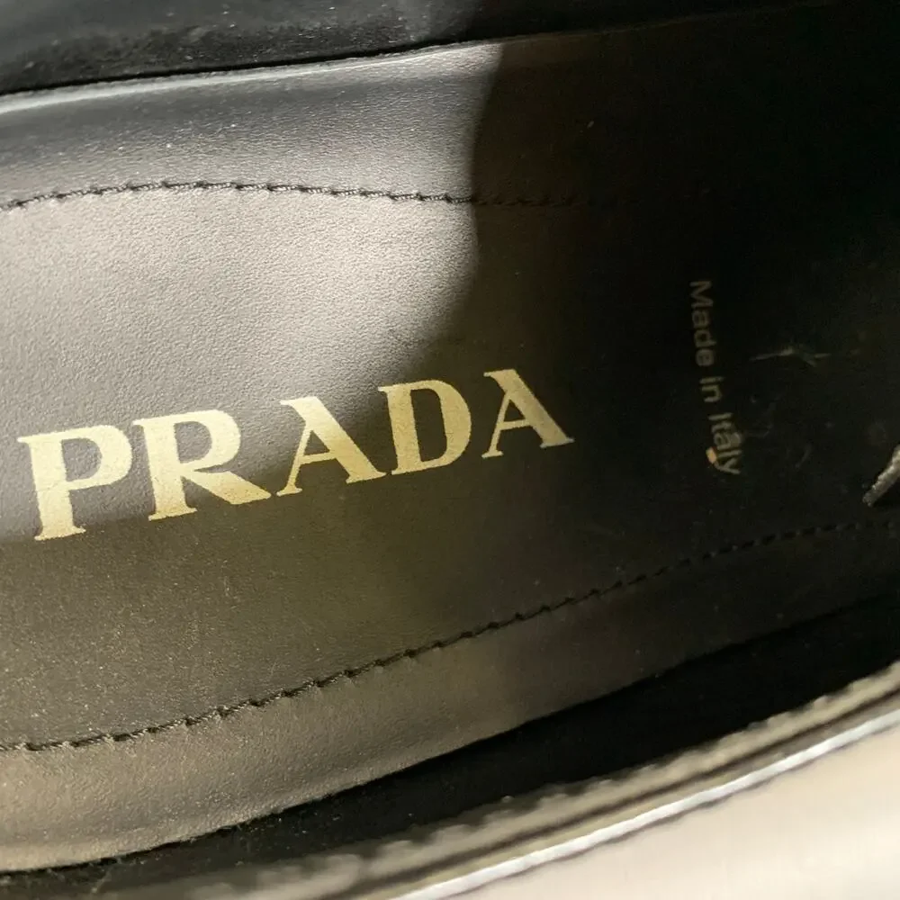 PRADA FW2019 Size 9 Black Gunmetal Studded Leather Cap Toe Lace Up Shoes